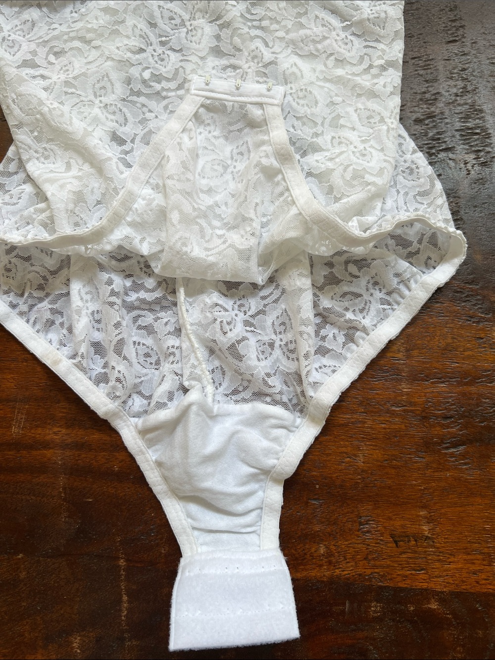 BALI Women's Lace 'N Smooth Shaping Bodysuit Briefer White Floral Lace 38D - Picture 10 of 14